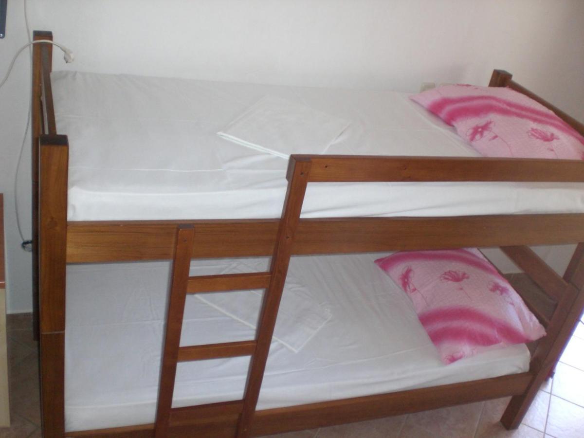 Apartmani Vesna Vir Extérieur photo