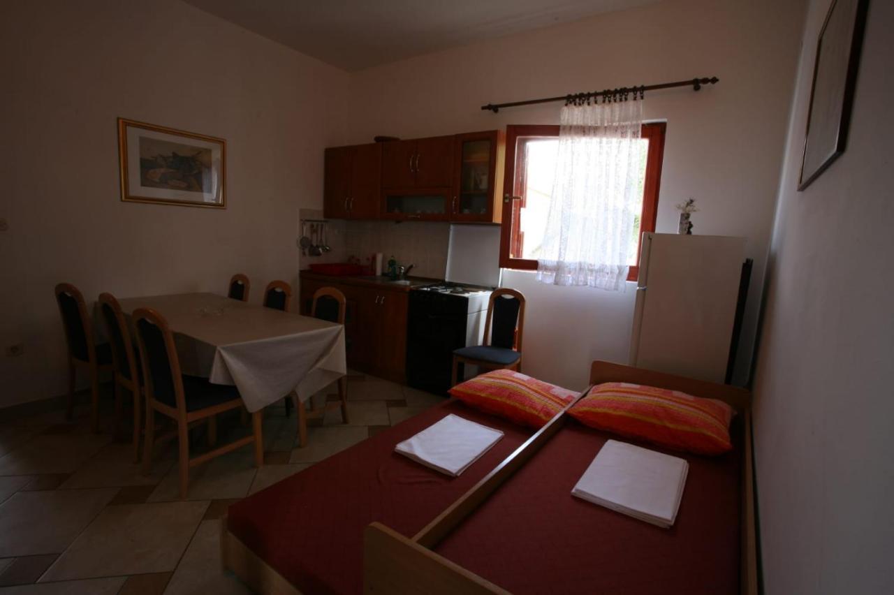 Apartmani Vesna Vir Extérieur photo