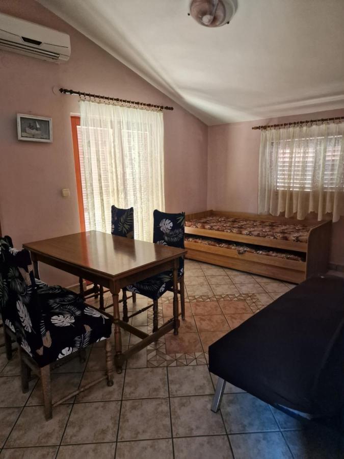 Apartmani Vesna Vir Extérieur photo