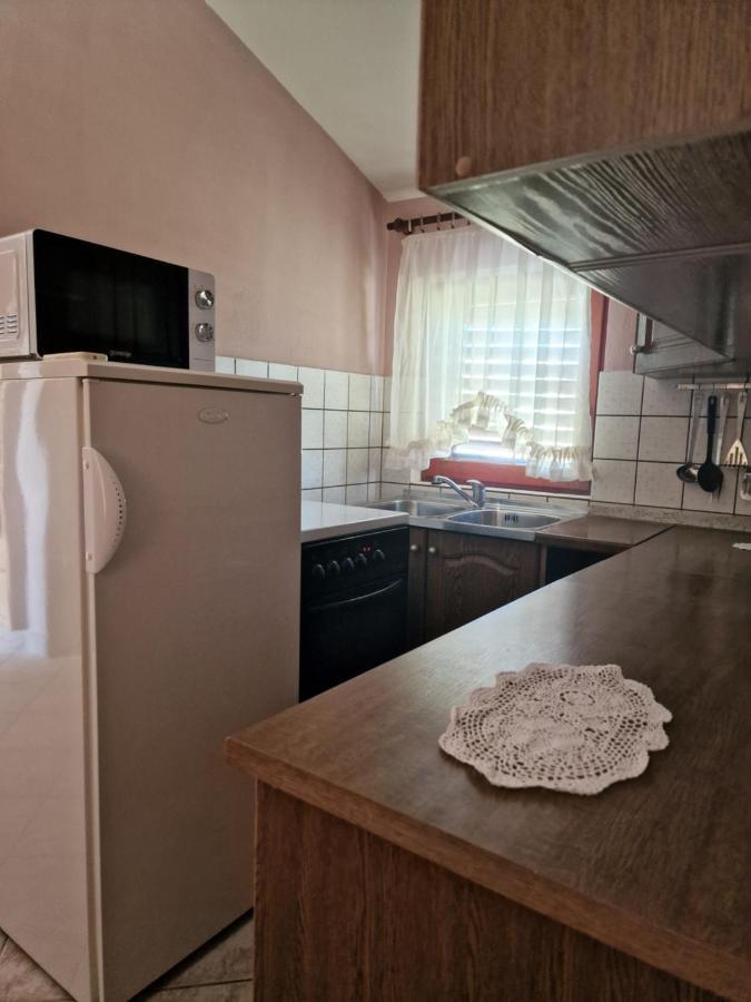 Apartmani Vesna Vir Extérieur photo